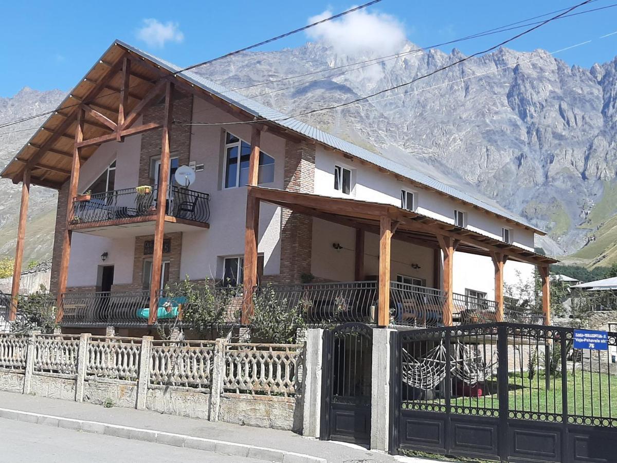 Guest House 15 Kazbegi Exterior foto